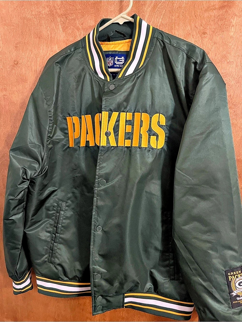Ultra Game Green Bay Packers Supreme Satin Jacket Green & Yellow Large